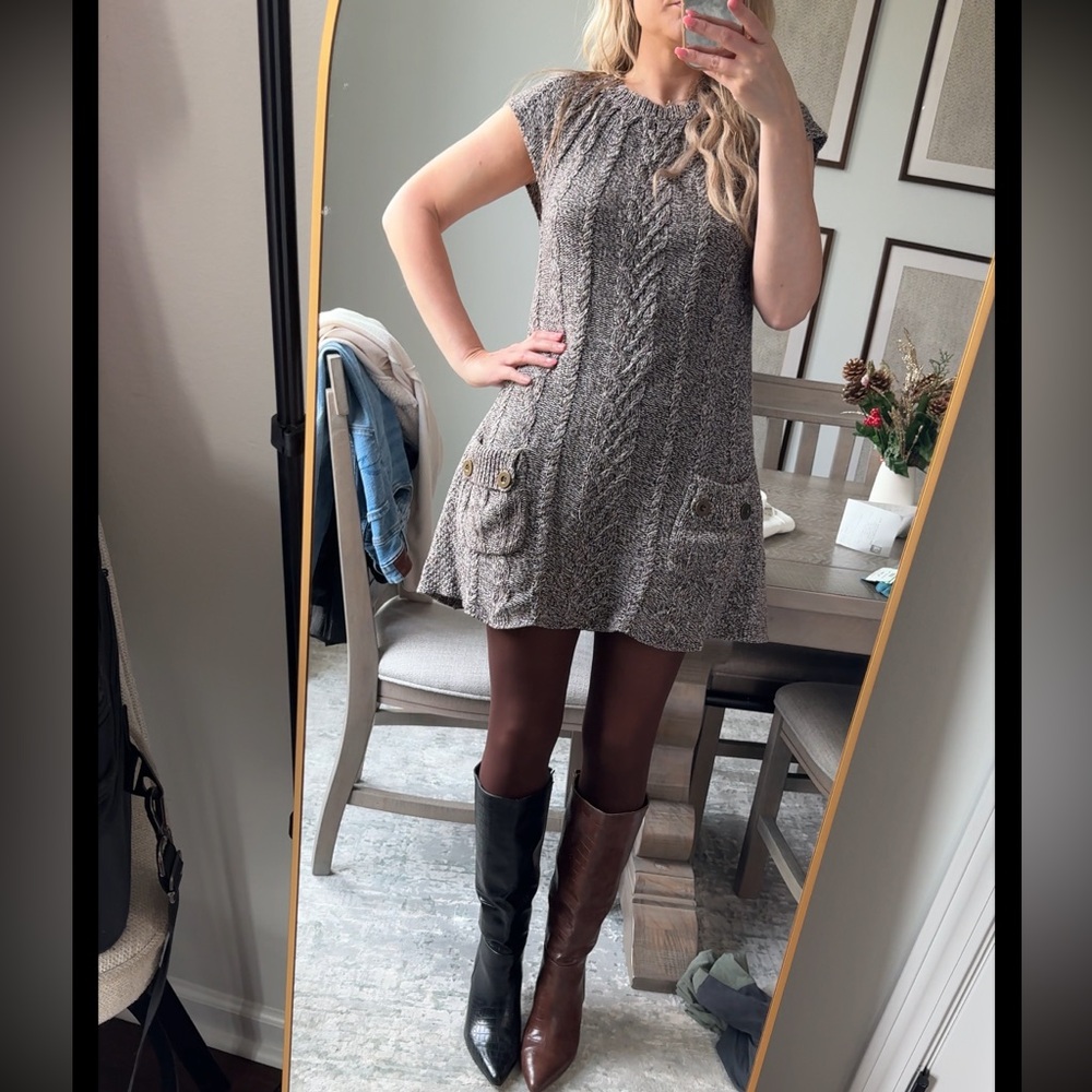 Elegant Cable Knit Short Sleeve Brown White Thread Sweater Dress - Picture 4 of 11